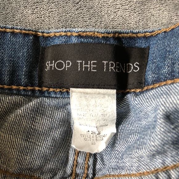 Denim cutoff shorts - Picture 5 of 5